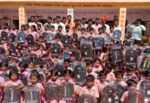 अनुकरणीय : शिवजयंती निमित्त 162 विद्यार्थ्यांना स्कूल बॅगचे वाटप