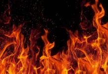 ‘त्याला’ पेटवताना, काळीज माझं जळतंय…