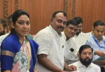 कोतवालांना शासकीय सेवेत घ्या : आमदार समाधान आवताडे यांनी मुख्यमंत्र्यांची भेट घेत केली महत्वाची मागणी