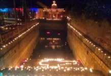 दीपोत्सवात उजळून निघाले गणेश मंदिर ; हजारो पणत्यांच्या लख्ख प्रकाश अन् लक्षवेधी रांगोळी