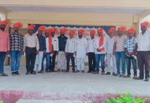 ऋणानुबंधाच्या जिथून पडल्या गाठी, भेटीत तृष्ठता मोठी : सलगरच्या विद्यामंदिर हायस्कूल येथे स्नेह मेळावा आनंदात